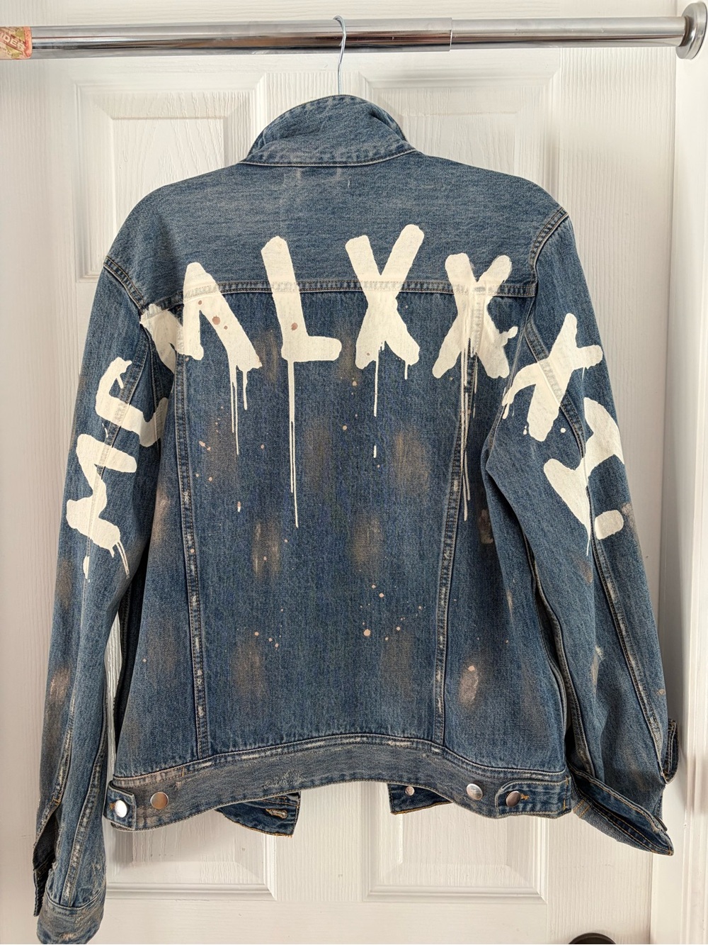 Guess unisex Blue Denim Jacket with White Paint Graphic